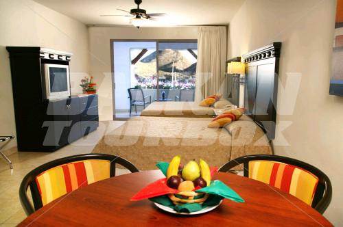почивка в Wyndham Cabo San Lucas Resort