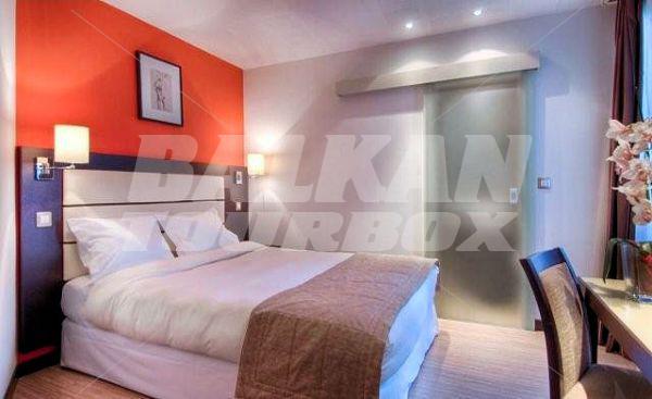 holiday in Faubourg 216 - 224