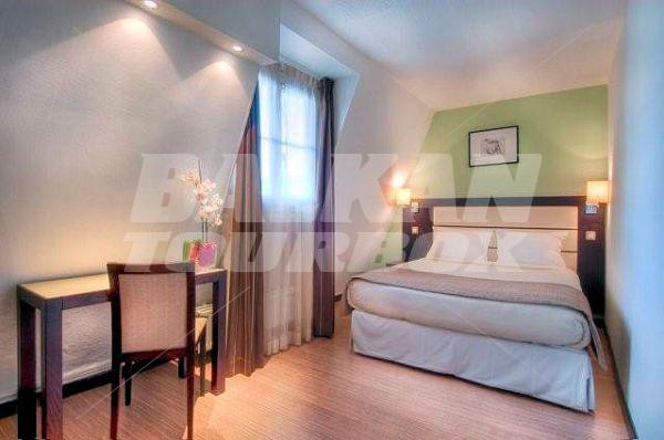 holiday in Faubourg 216 - 224
