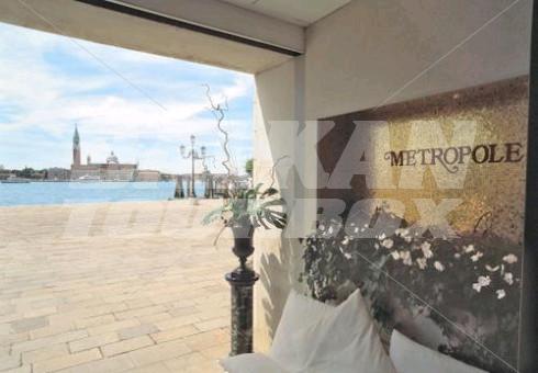 почивка в Metropole Junior Suite