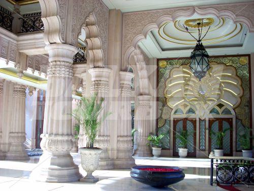 holiday in The Leela Palace Kempinski Bangalore