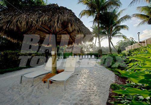 почивка в Courtyard by Marriott Miami Beach Oceanfront