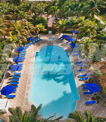 почивка в Courtyard by Marriott Miami Beach Oceanfront