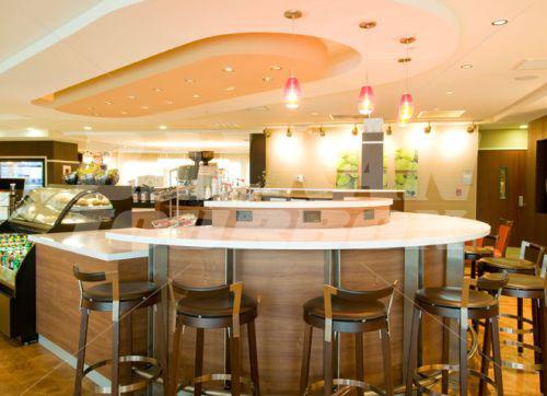 почивка в Courtyard by Marriott Waldorf