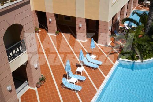 holiday in Samaina Inn