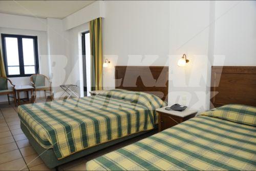 holiday in Chrissi Amoudia