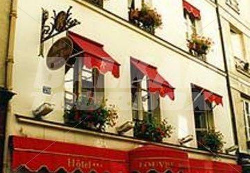 почивка в Pavillon Louvre Rivoli