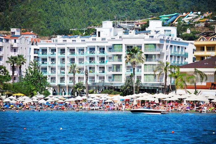 holiday in  Blue Bays Classic
