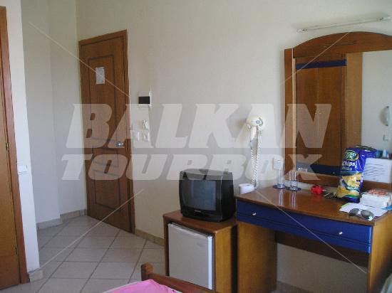 почивка в Stratos Hotel