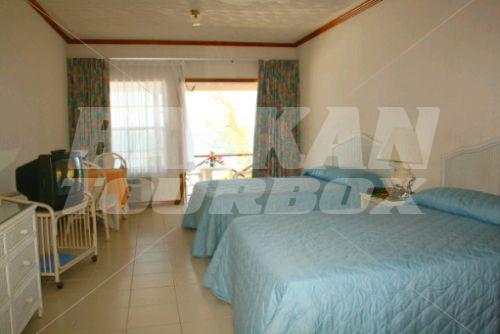 почивка в Unique Village Resort