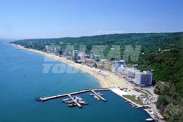 holiday in Admiral
