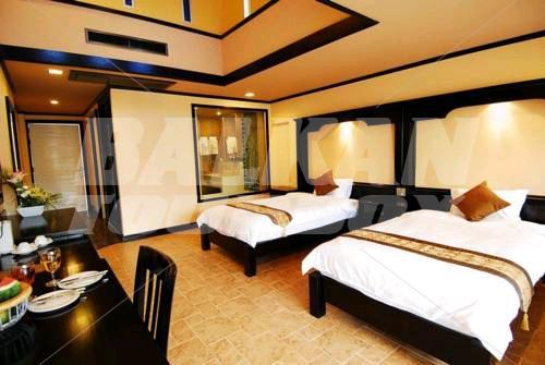 holiday in Koh Tao Montra Resort and Spa