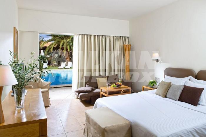 holiday in Cretan Malia Park
