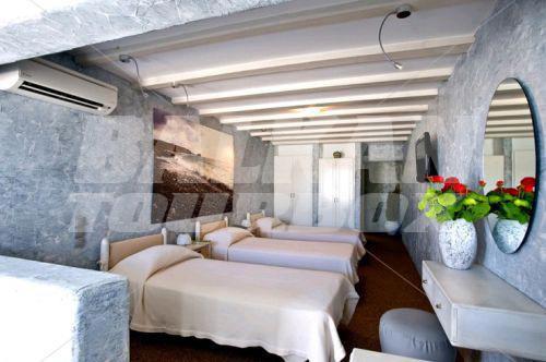holiday in Ilio Maris