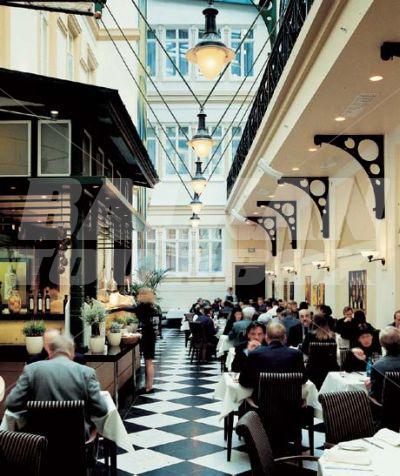 holiday in Elite Plaza