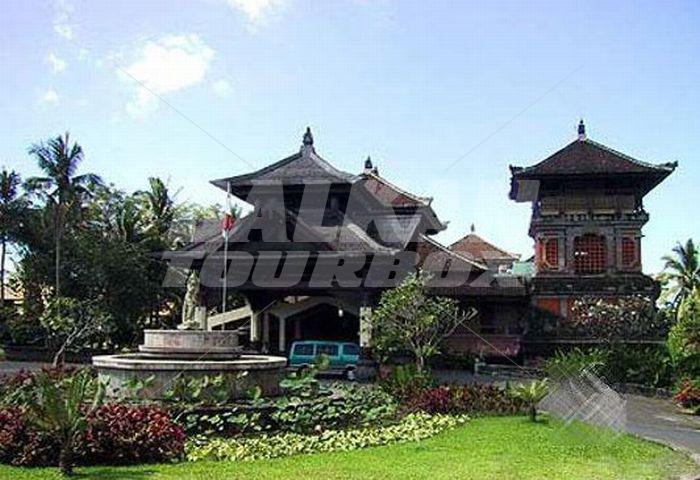 holiday in  Kamandalu Resort and Spa