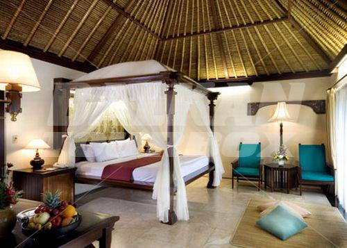 holiday in Kamandalu Resort and Spa