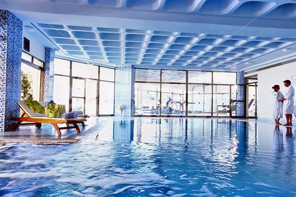 почивка в Athena Royal Beach Hotel