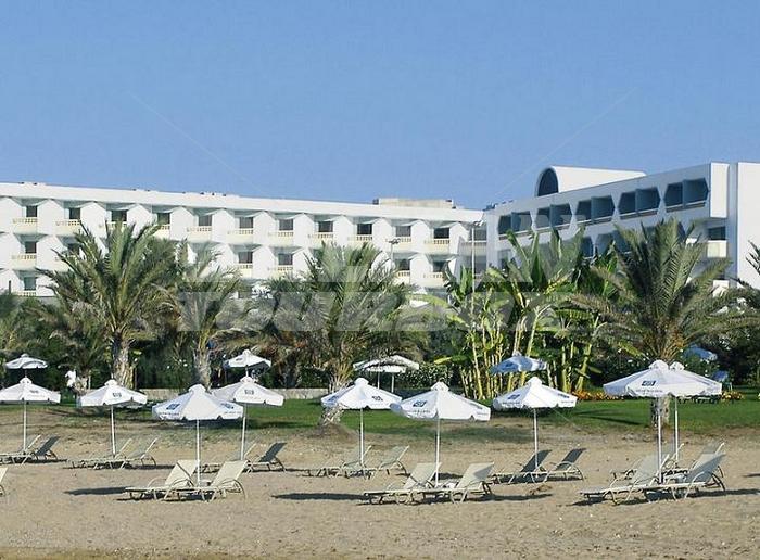 почивка в Athena Royal Beach Hotel