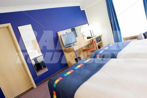 почивка в Park Inn Cardiff North