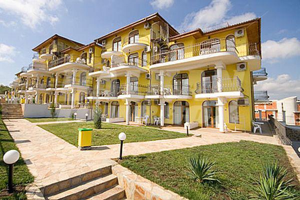 holiday in  Aparthotel Green Hils