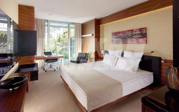 почивка в Swissotel Grand Efes Izmir
