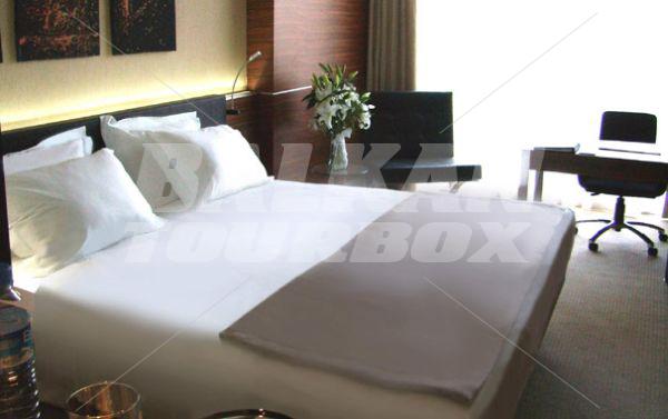 почивка в Swissotel Grand Efes Izmir