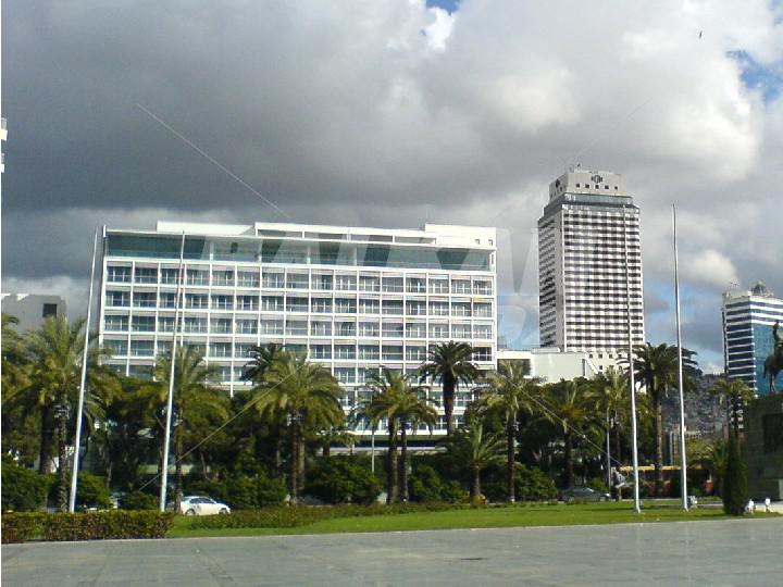 почивка в Swissotel Grand Efes Izmir