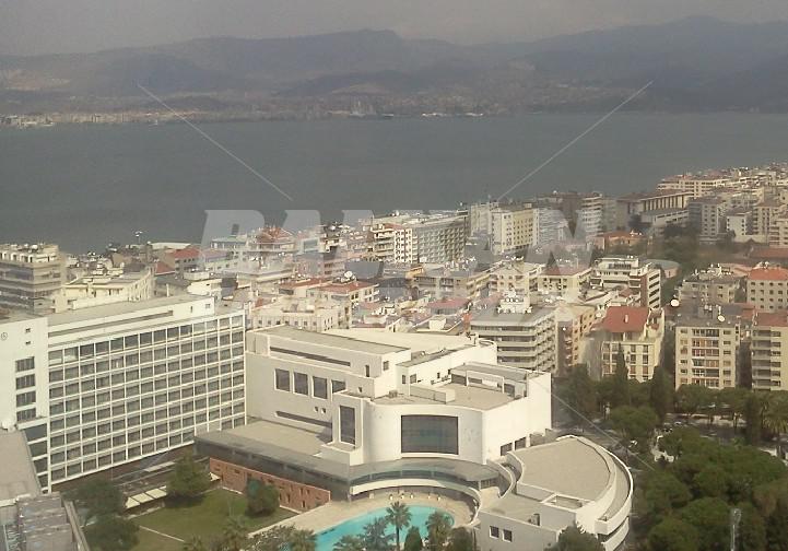 почивка в Swissotel Grand Efes Izmir