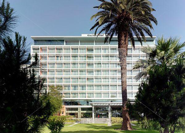 почивка в Swissotel Grand Efes Izmir