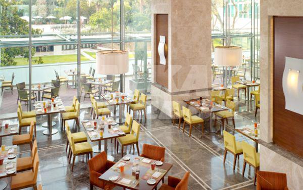 почивка в Swissotel Grand Efes Izmir
