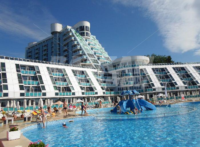 holiday in Roubin