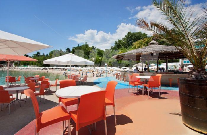 holiday in Roubin