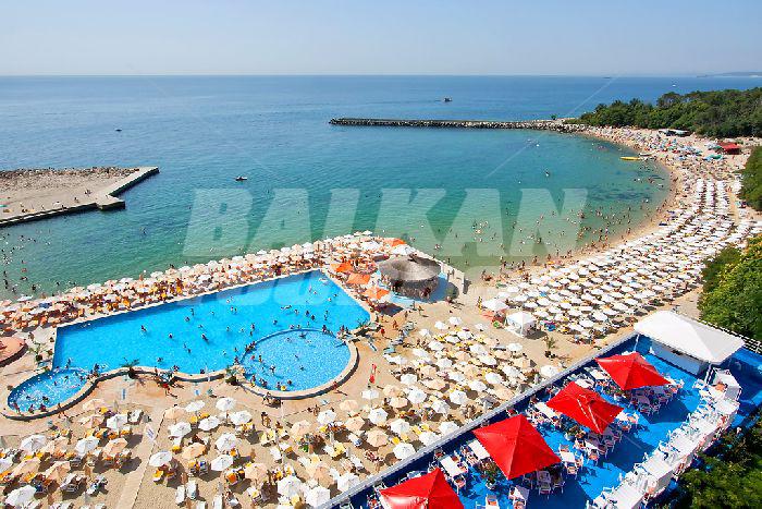 holiday in Roubin