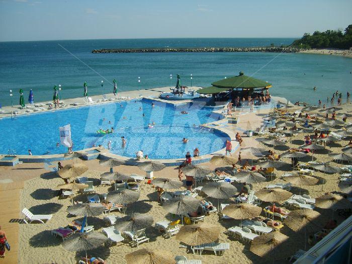 holiday in Roubin