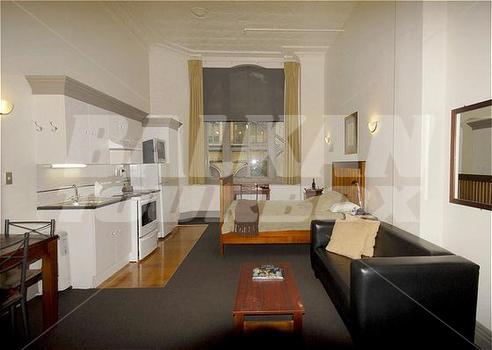 holiday in Elliott Street Apartments