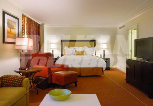 почивка в JW Marriott Houston