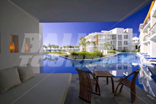 почивка в Aura Cozumel Grand Resort