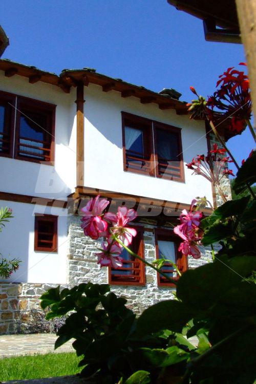 holiday in Hadjiska House
