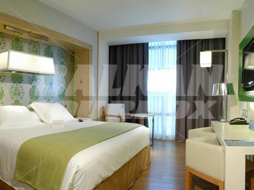 почивка в NH Valle Dorado