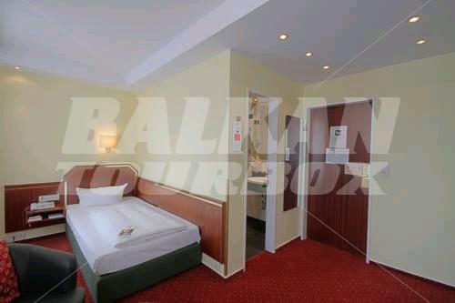 почивка в Best Western Hotel Zur Post