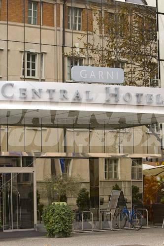 почивка в Grand Union Central Garni
