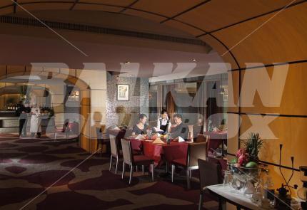 holiday in Grand Skylight