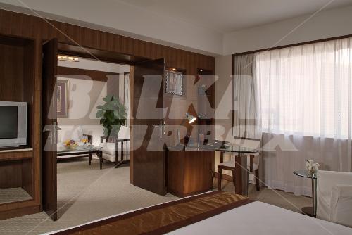 holiday in Grand Skylight