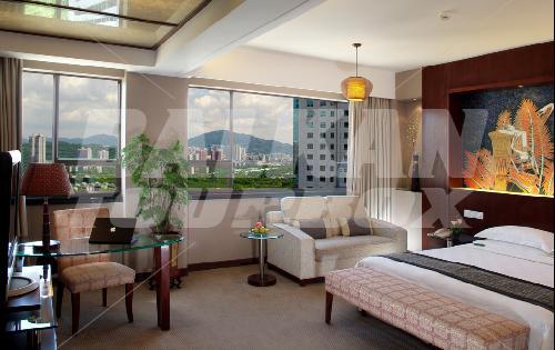 holiday in Grand Skylight