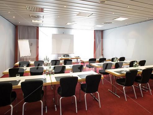 почивка в NH Muenchen Airport