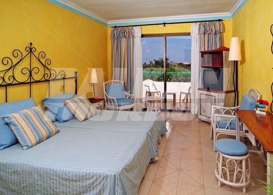 holiday in Sol Club Sirenas Coral
