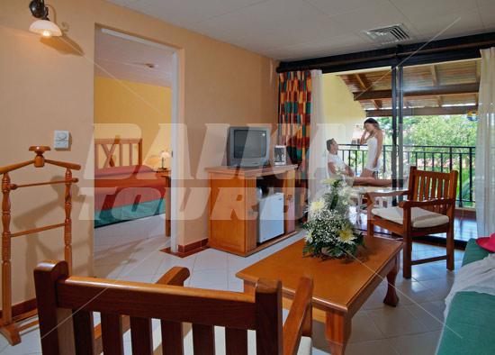 holiday in Sol Club Sirenas Coral