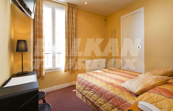 почивка в Pavillon de Montmartre
