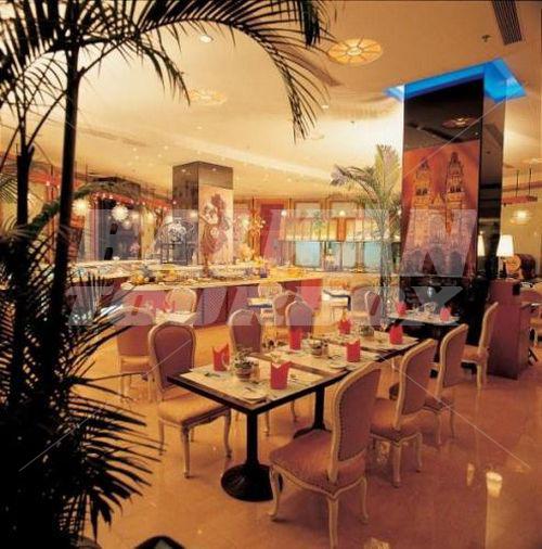 holiday in Jingmin Central
